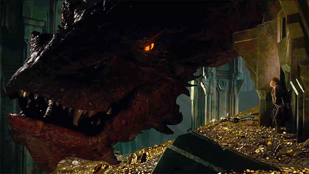 The-Hobbit-Smaug-10